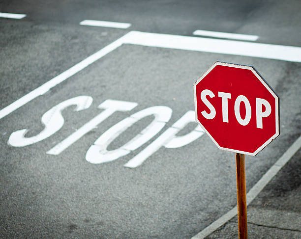 STOP pintado